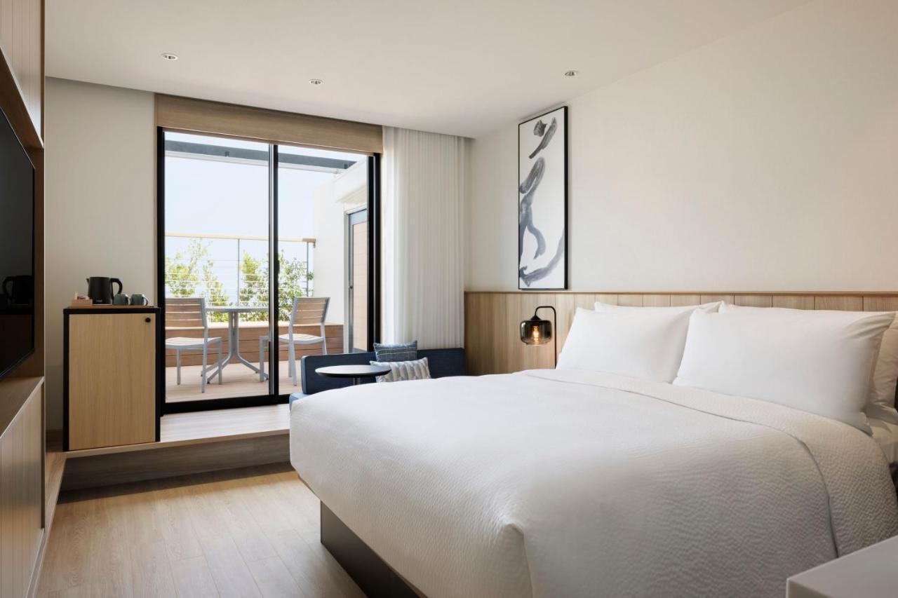 Fairfield By Marriott Hyogo Awaji Higashiura Hotel Exterior photo